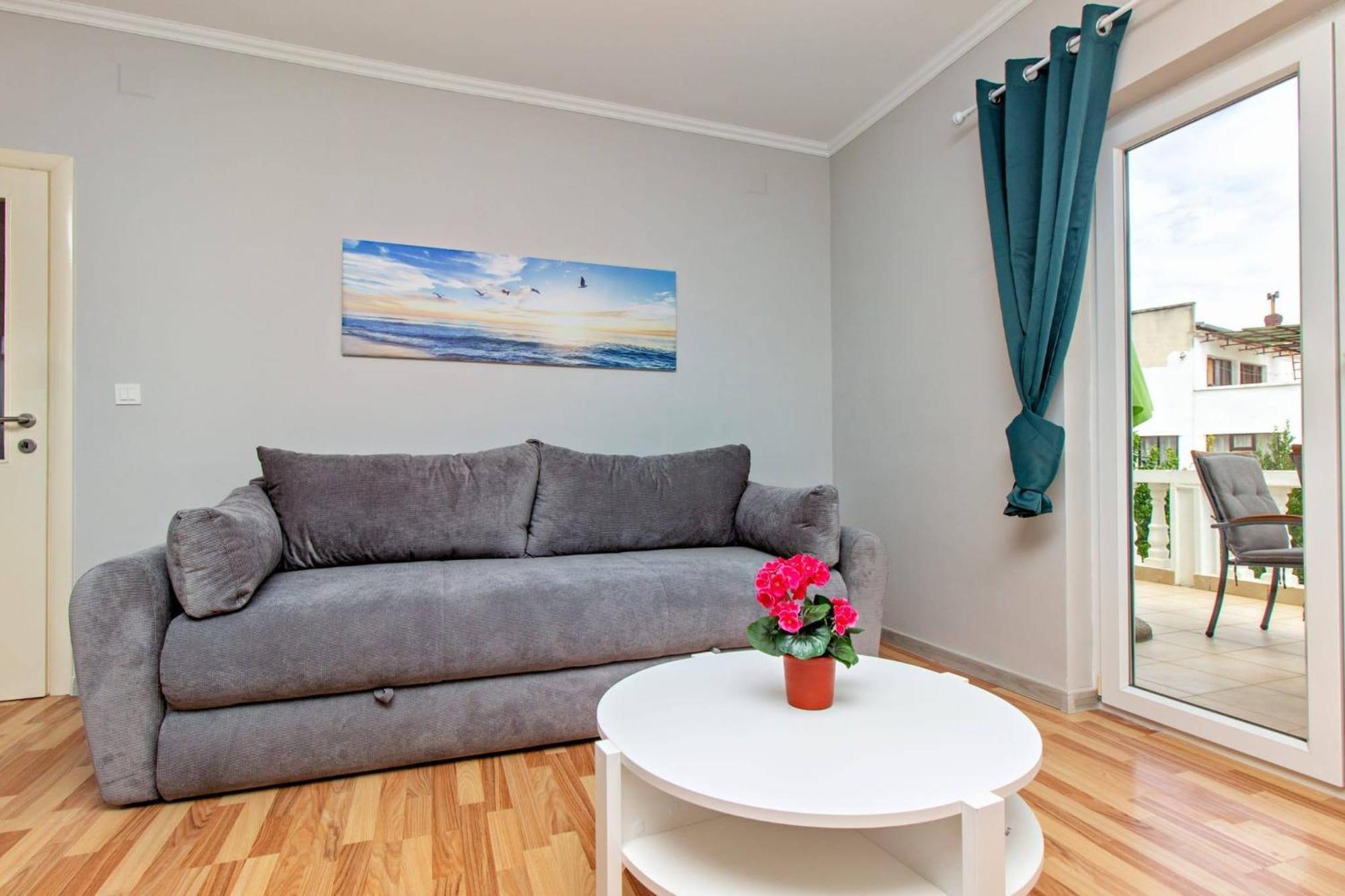 Apartments Alaga Tribalj Екстериор снимка