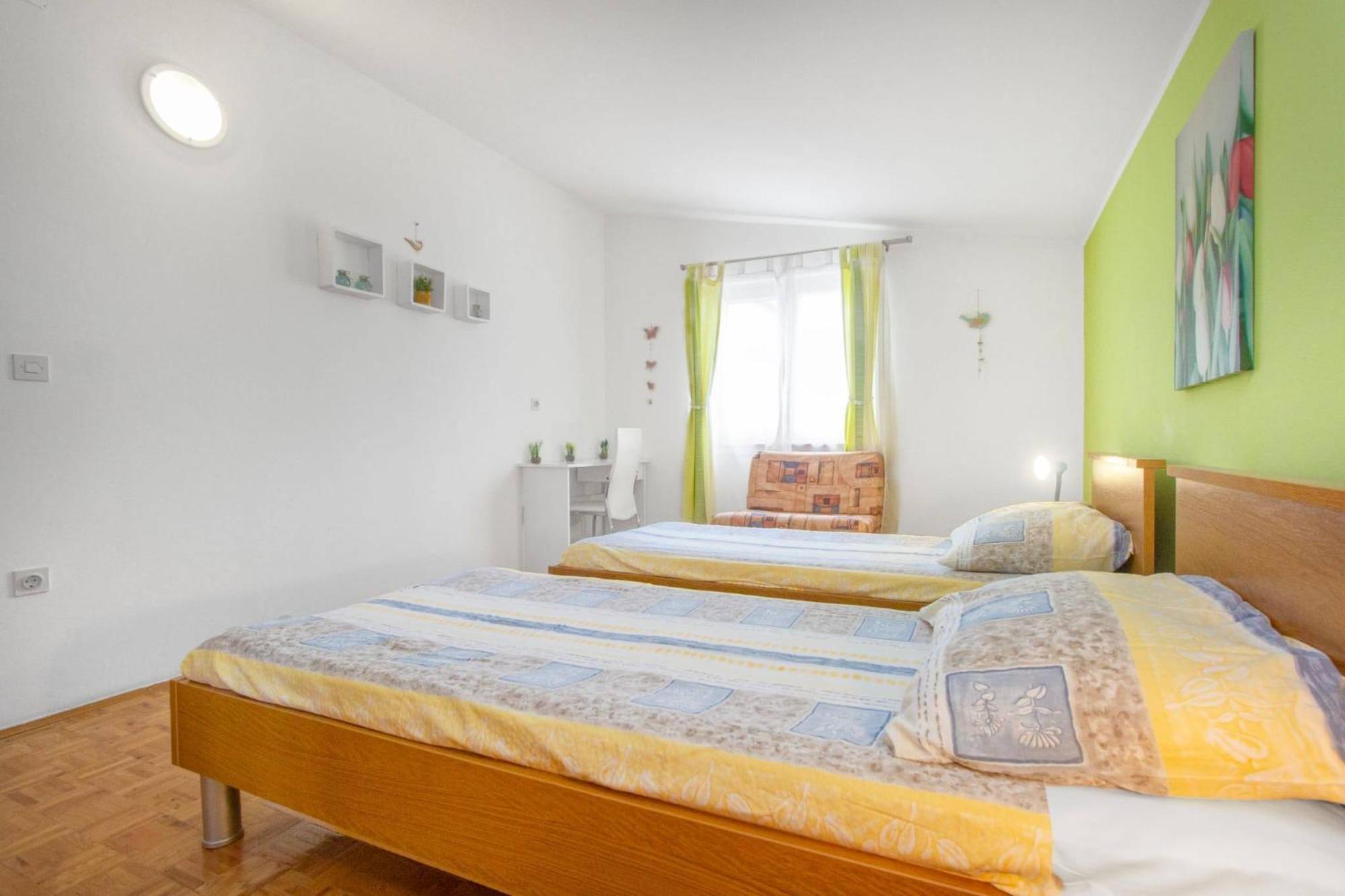 Apartments Alaga Tribalj Екстериор снимка