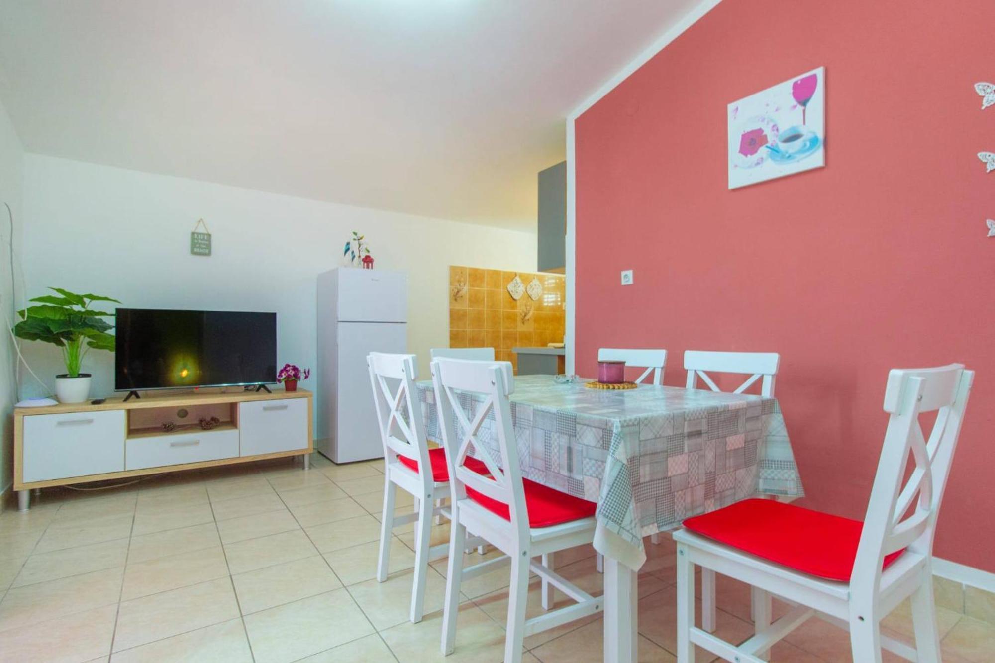 Apartments Alaga Tribalj Екстериор снимка